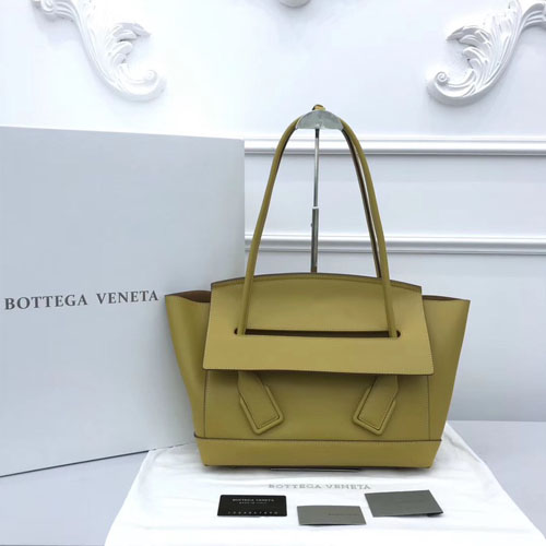 보테가 프렌치 카프스킨 아르코 48 백 575941 옐로우