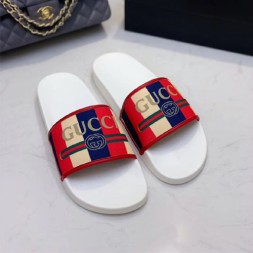 구찌 남여공용 신상 슬리퍼 550042