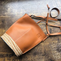 로에베 SS19 게이트 버킷백 에스파듀 39FU13 브라운