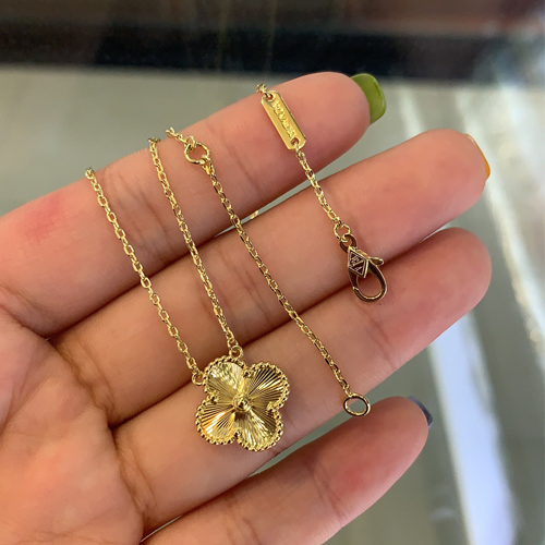 반클리프 신상 목걸이 D99501