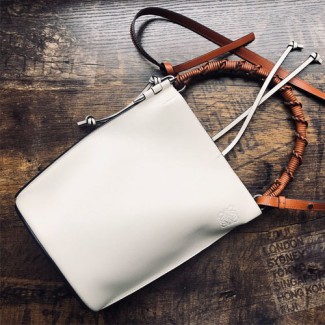 로에베 핸들장식 게이트 버킷백 276756 화이트