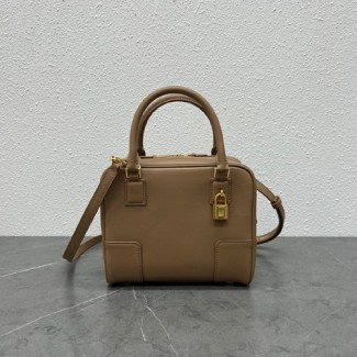 로에베 아마조나 19 스퀘어백 11900-2