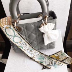 디올 신상 방도 스카프 D1079