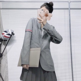 톰브라운 남여공용 래쉬가드 자켓 TB8718 그레이