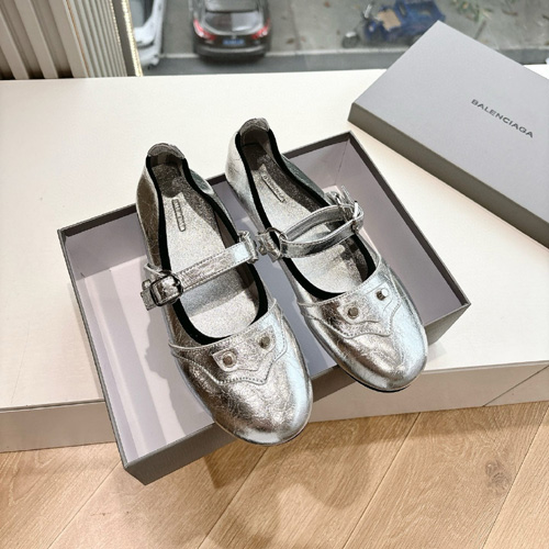 발렌시아가 여성용 플랫 656082-3