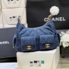샤넬 맥시 호보백 미듐 데님 AS5339