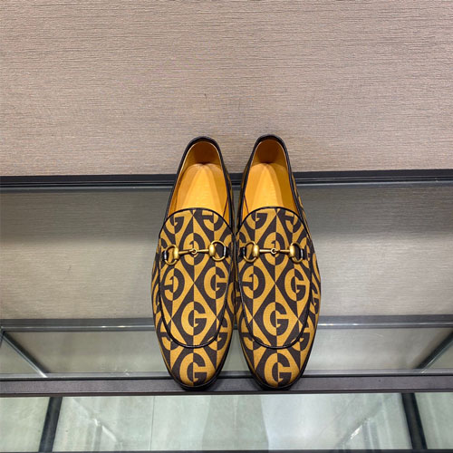 구찌 남성용 신상 구두 620243