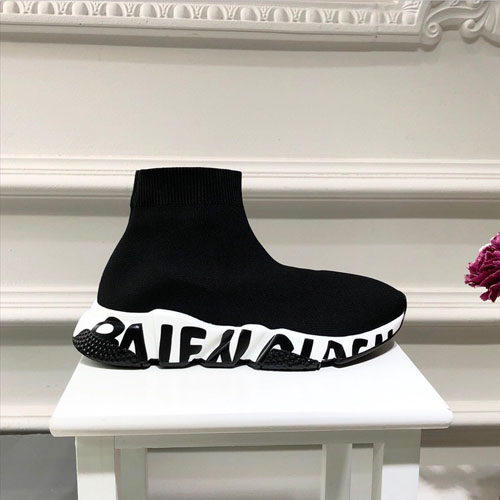 발렌시아가 신상 남여공용 스피드러너 565844