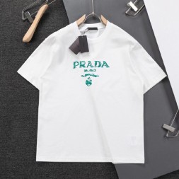 프라다 남여공용 반팔 3A605