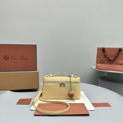 로로피아나 엑스트라 L19 포켓 숄더벡 LP1900-3