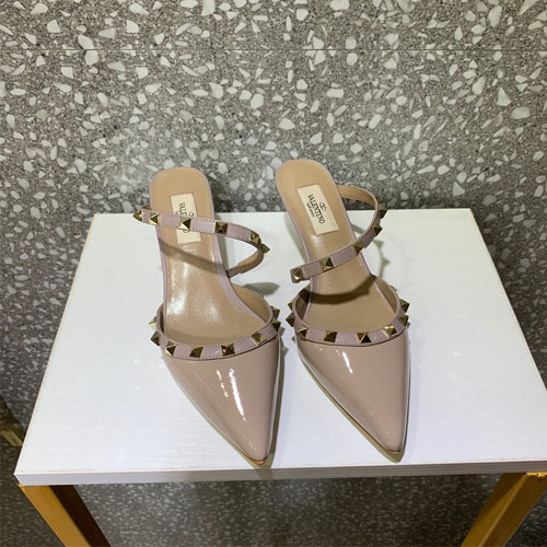 발렌티노 페이턴트 가죽 락스터드 샌들 2S0S00 에나멜 누드