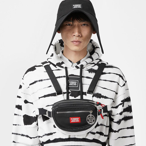 버버리 로고 아플리케 ECONYL® 캐논 벨트 팩 80282431