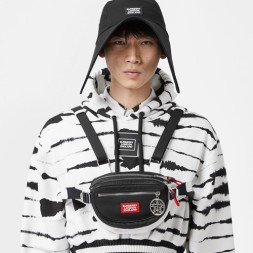 버버리 로고 아플리케 ECONYL® 캐논 벨트 팩 80282431