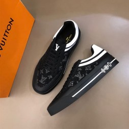 루이비통 남성용 신상 스니커즈 M0302 블랙