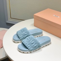 미우미우 신상 슬리퍼 57242-3