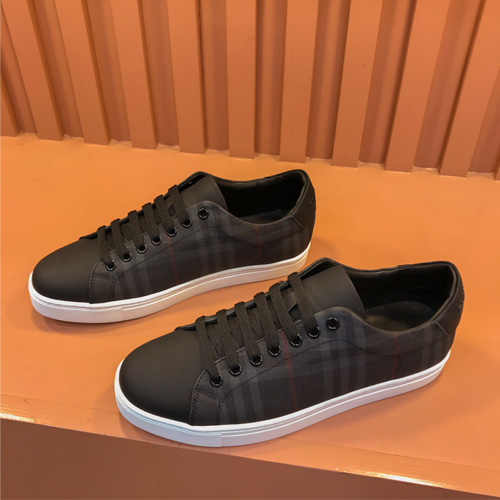 버버리 남성용 신상 스니커즈 801096470