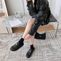 프라다 여성용 뮬 F0845 블랙