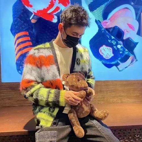 루이비통  남여공용  가디건  M10216