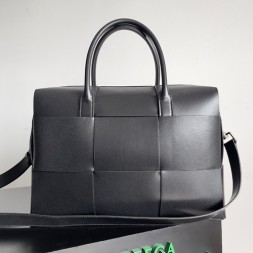 보테가 남성용 아르코 브리프케이스 746358