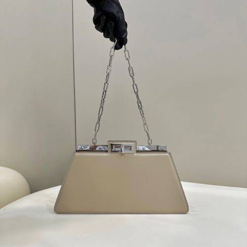 펜디 피카부 컷 미디엄 8BN340-1