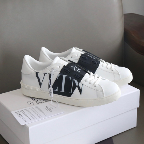 발렌티노 남여공용 스니커즈 V0937-6