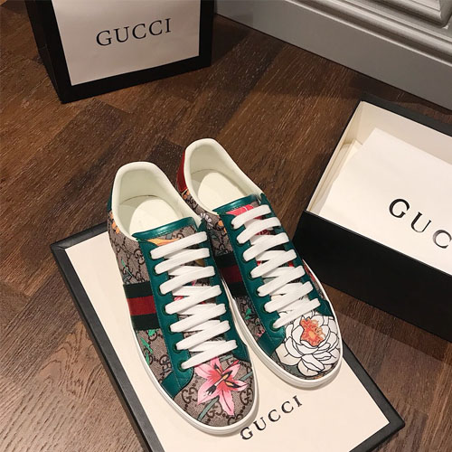 구찌 여성용 신상 스니커즈 620266-1