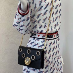 펜디 체인 크로스백 F2080 블랙