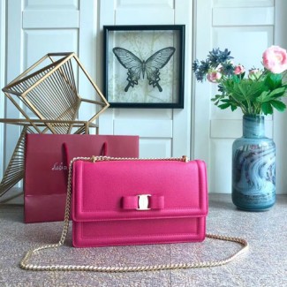 페레가모 바라 미듐 플랩백 21G462 체리핑크