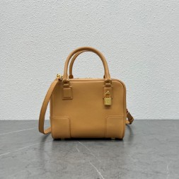 로에베 아마조나 19 스퀘어백 11900-3