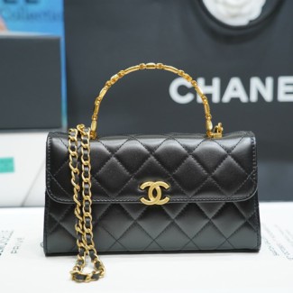 샤넬 22 체인 플랩 폰 홀더 크로스백 AP2946 블랙