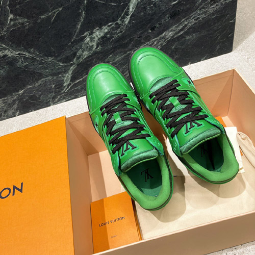 루이비통 남여공용 스니커즈  M0407-3