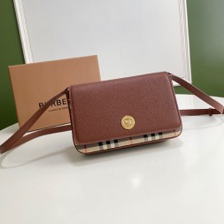 버버리 스몰 레더 빈티지 체크 크로스바디 백 80251611 브라운