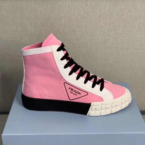 프라다 여성용 신상 스니커즈 F0717 핑크