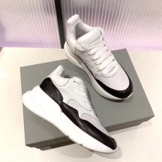 알렉산더맥퀸 남여공용 오버사이즈 러너 533713