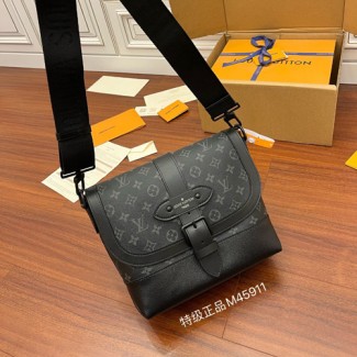 [ VVIP ] 루이비통 소뮈르 메신저 M45911