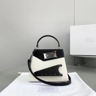 마르지엘라 스내치드 스몰 탑핸들백 MM3075 블랙&화이트