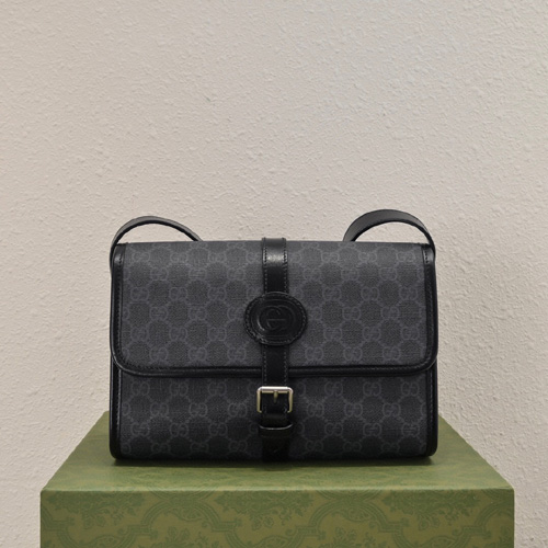 구찌 인터로킹 GG 메신저백 745679