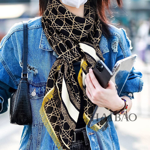 디올 신상 스카프 D1057