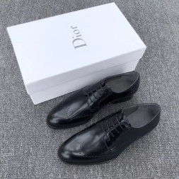 디올 블랙 브러시드 송아지 가죽 더비 슈즈 3DE282