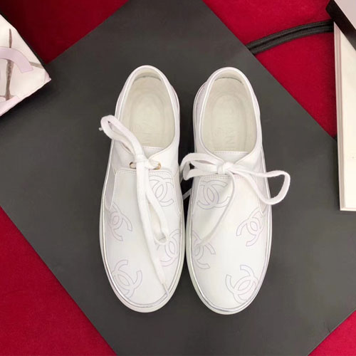 샤넬 18S/S 신상 스니커즈 G33154 화이트