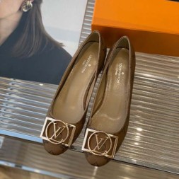 루이비통 여성용 펌프스  M0481-7