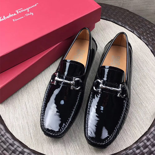 페레가모 남성용 신상 구두 F3806 에나멜 블랙