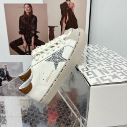 골든구스 남여공용 스니커즈 G306053