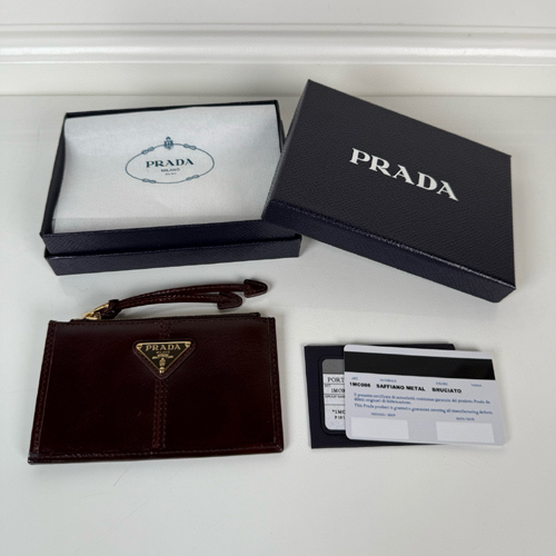 프라다 가죽 카드지갑  1MC086-6