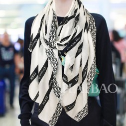 디올 신상 스카프 D1048-2