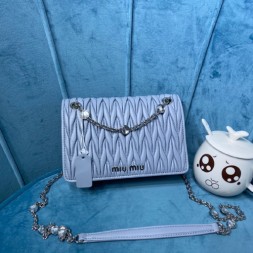 미우미우 마테라쎄 나파 가죽 미니 백 5BP065 블루