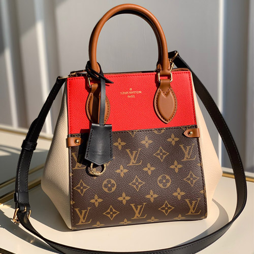 루이비통 폴드 토트백 M45388