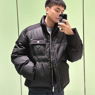 프라다 남여공용 패딩  3A587