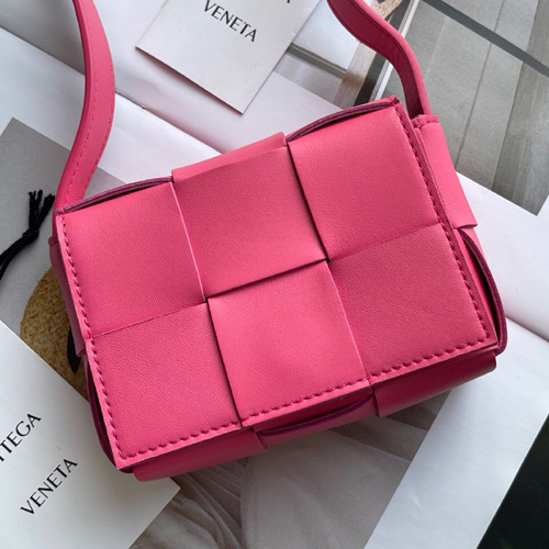 보테가 미니 카세트백 V7789-1