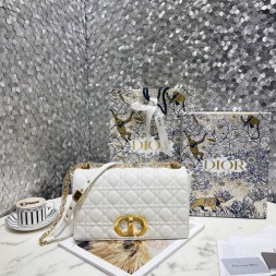 디올 신상 카로 라지백 M9243 화이트